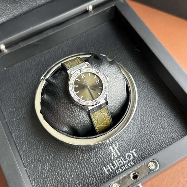 ウブロコピー時計角部分ディテール